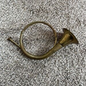 Decorative brass(?) horn